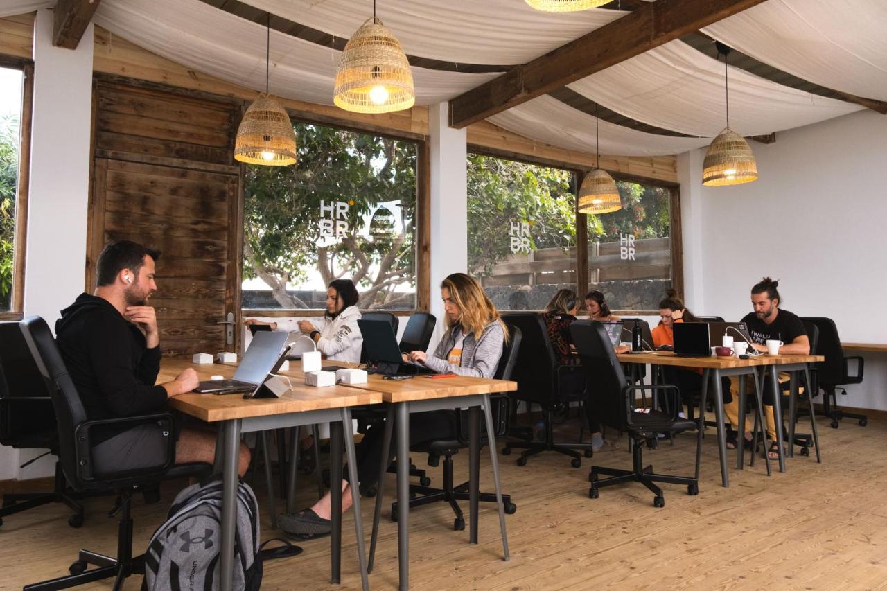 拉哈雷斯 Creative Harbour Fuerteventura旅舍 外观 照片